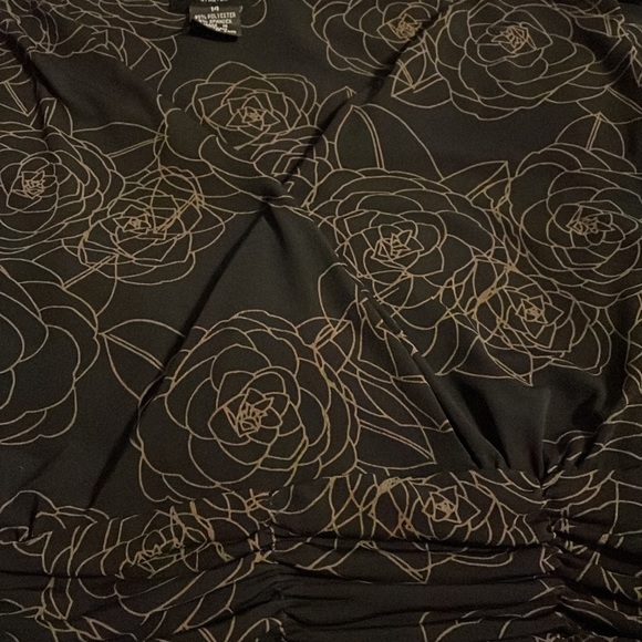 Courtenay stretch black and tan floral sleeveless dress. Size 14 - Picture 2 of 16